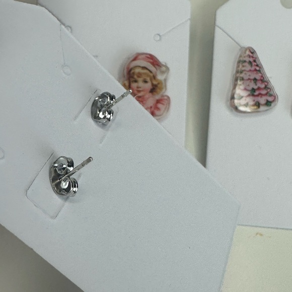 Set of 3 Pink NEW Christmas Holiday Stud Acrylic Handmade Earrings - Picture 5 of 5